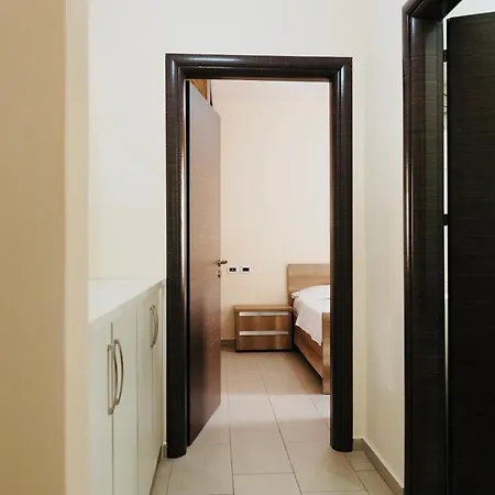 شقة Sunny View ساراندا