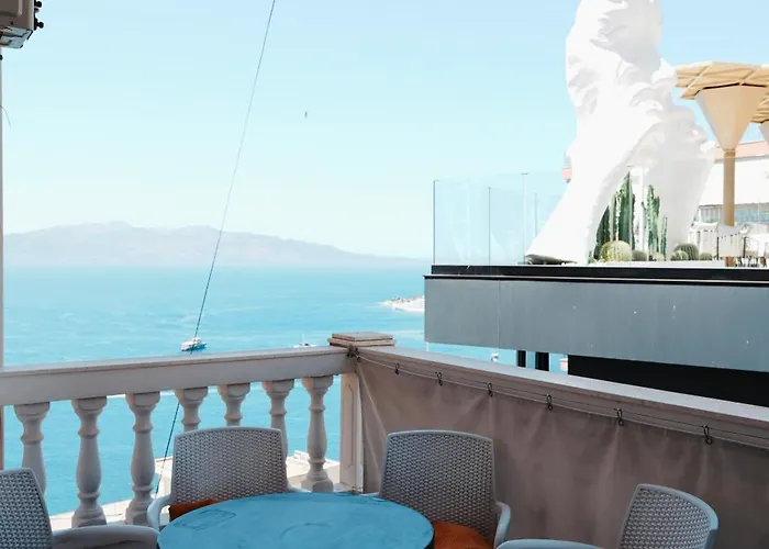 Sunny View * Sarandë